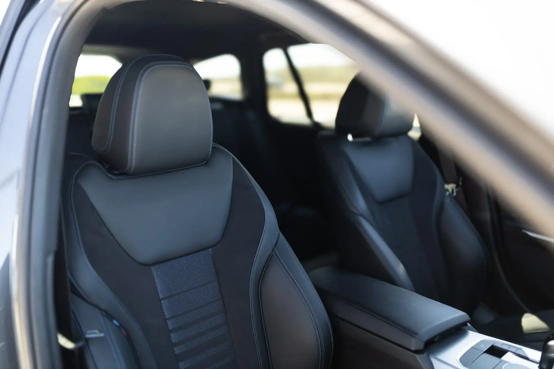 BMW 330 e Touring Pack 50 anos M Auto 36