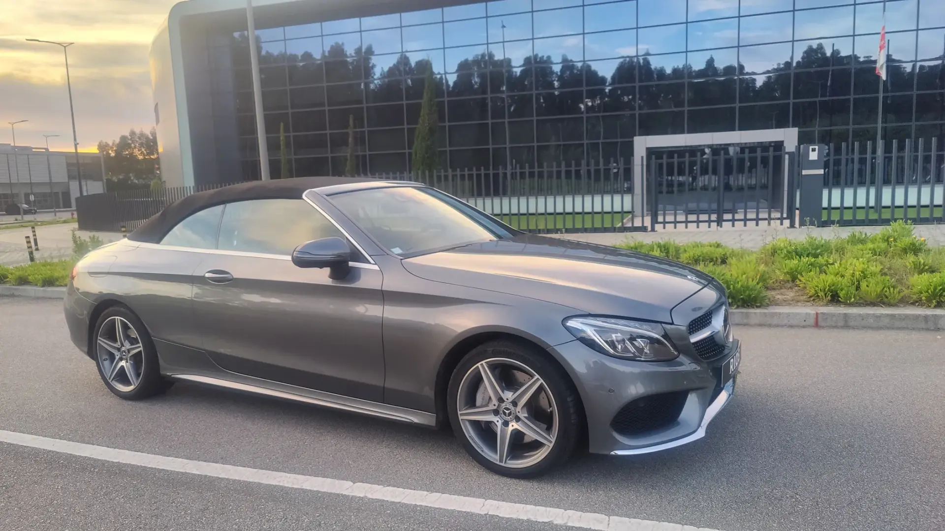 Mercedes-Benz C 250 Cabrio 9G-TRONIC AMG Line 5