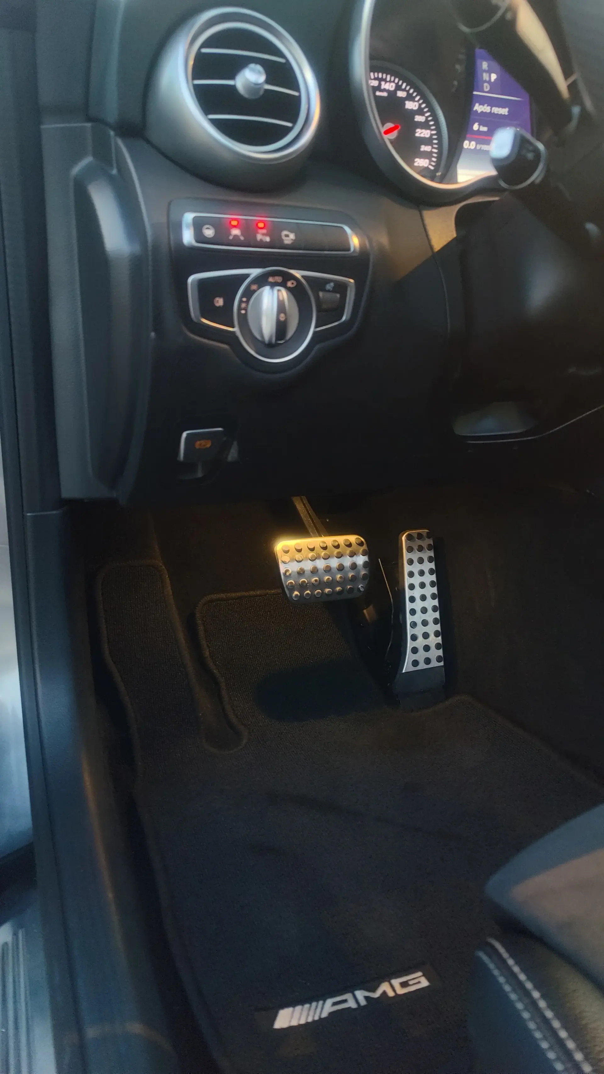 Mercedes-Benz C 250 Cabrio 9G-TRONIC AMG Line 12