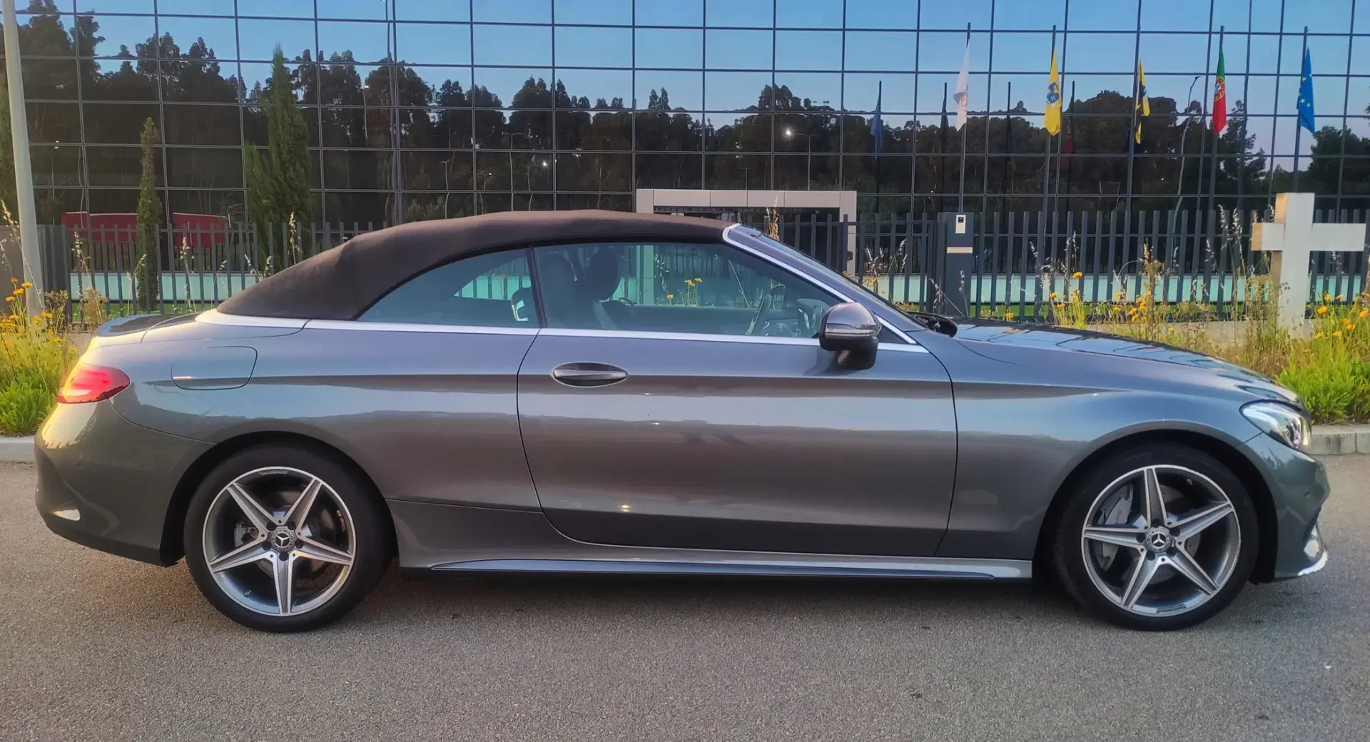 Mercedes-Benz C 250 Cabrio 9G-TRONIC AMG Line 27