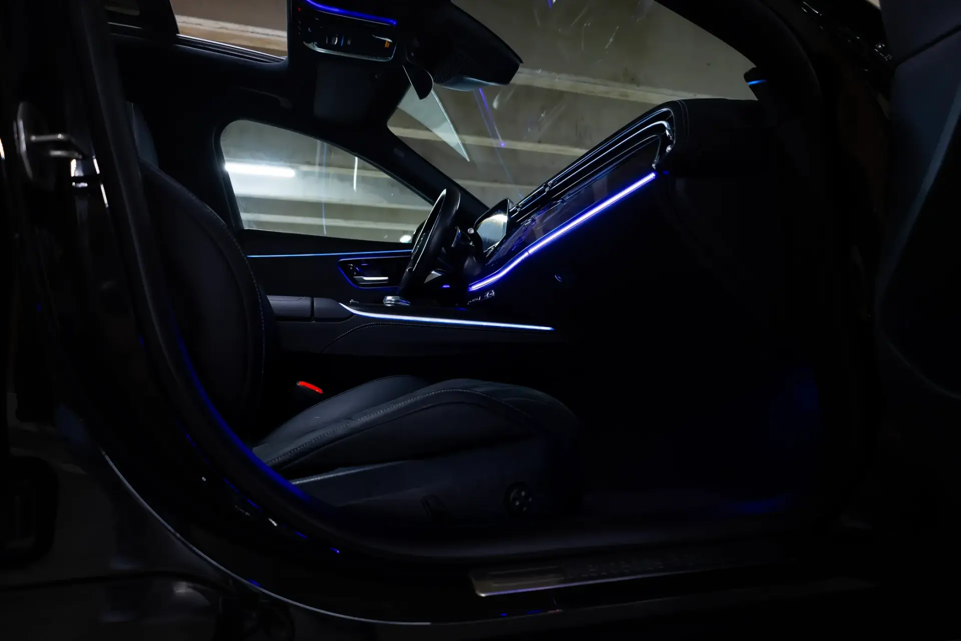 Mercedes-Benz E 300 26