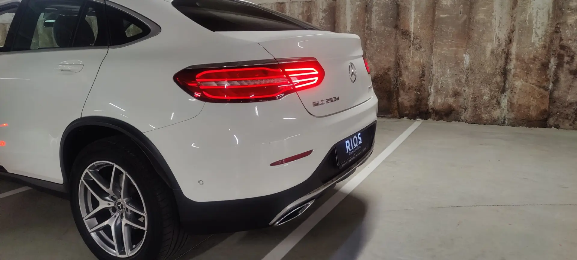 Mercedes-Benz GLC 250 D Coupé AMG Line 4-Matic 1