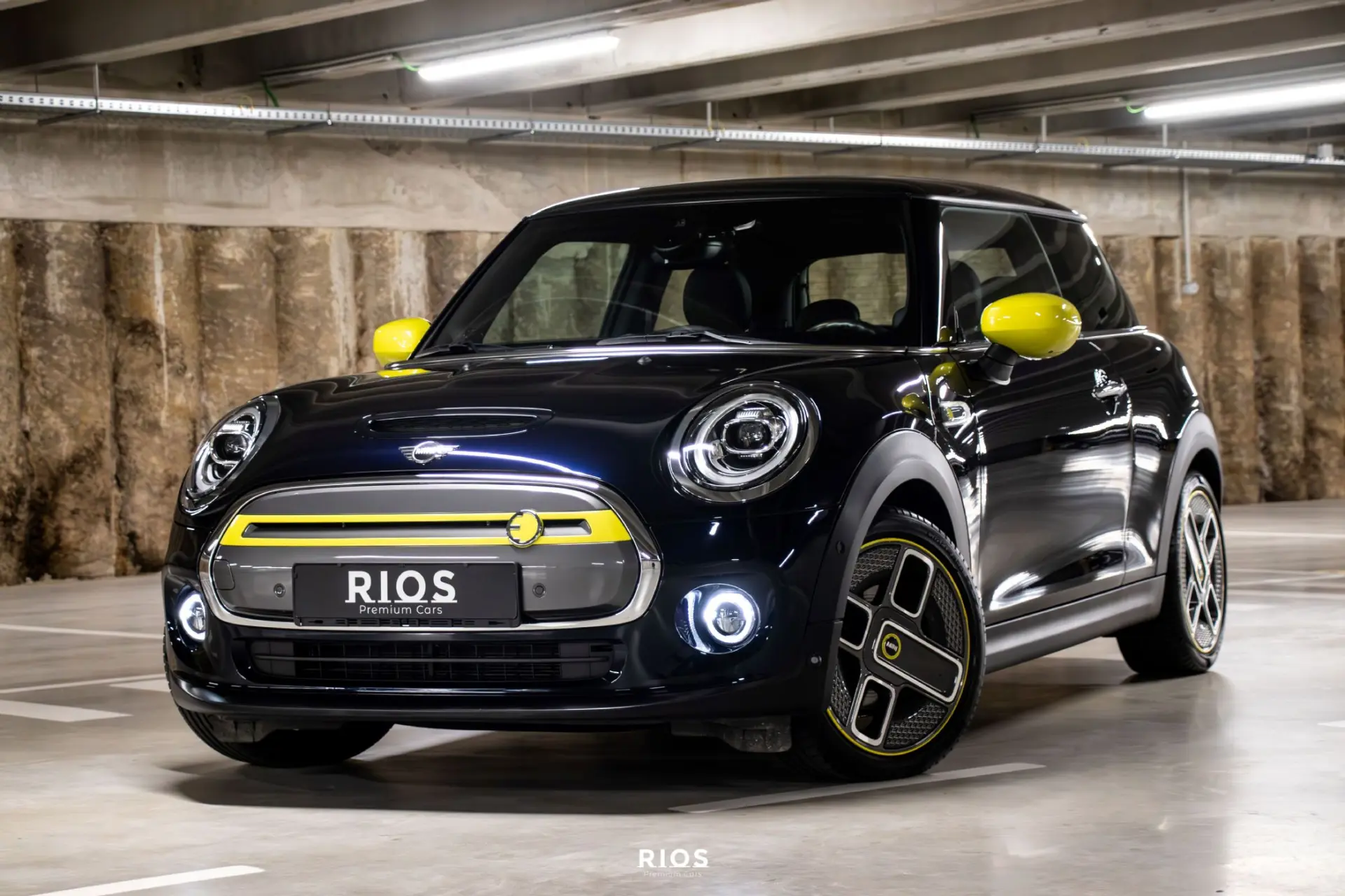 MINI 3 Portas Cooper SE TRIM XL 1