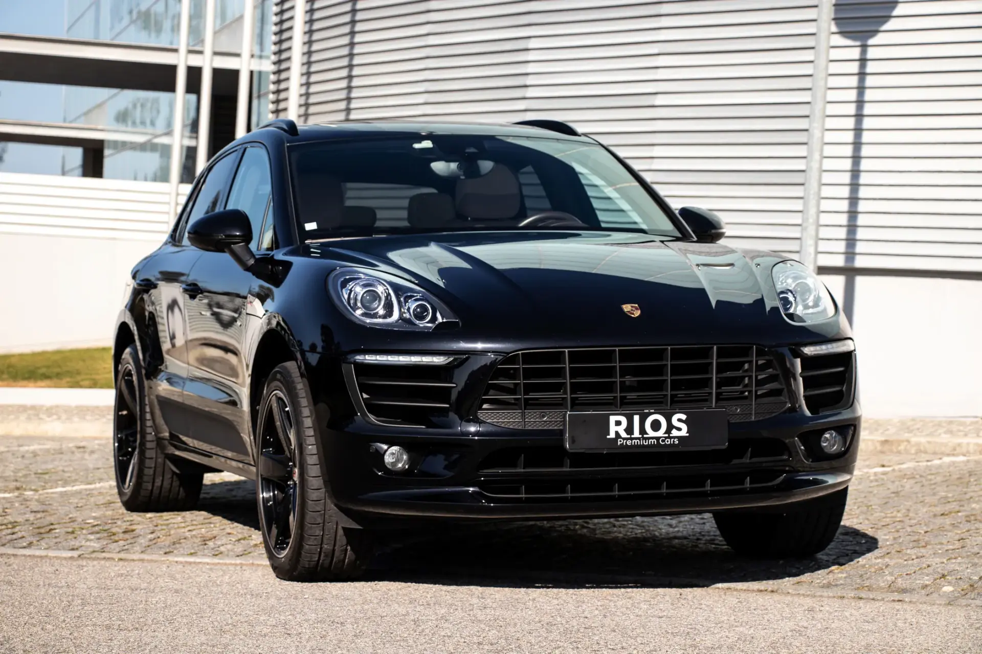 Porsche Macan Standard 1
