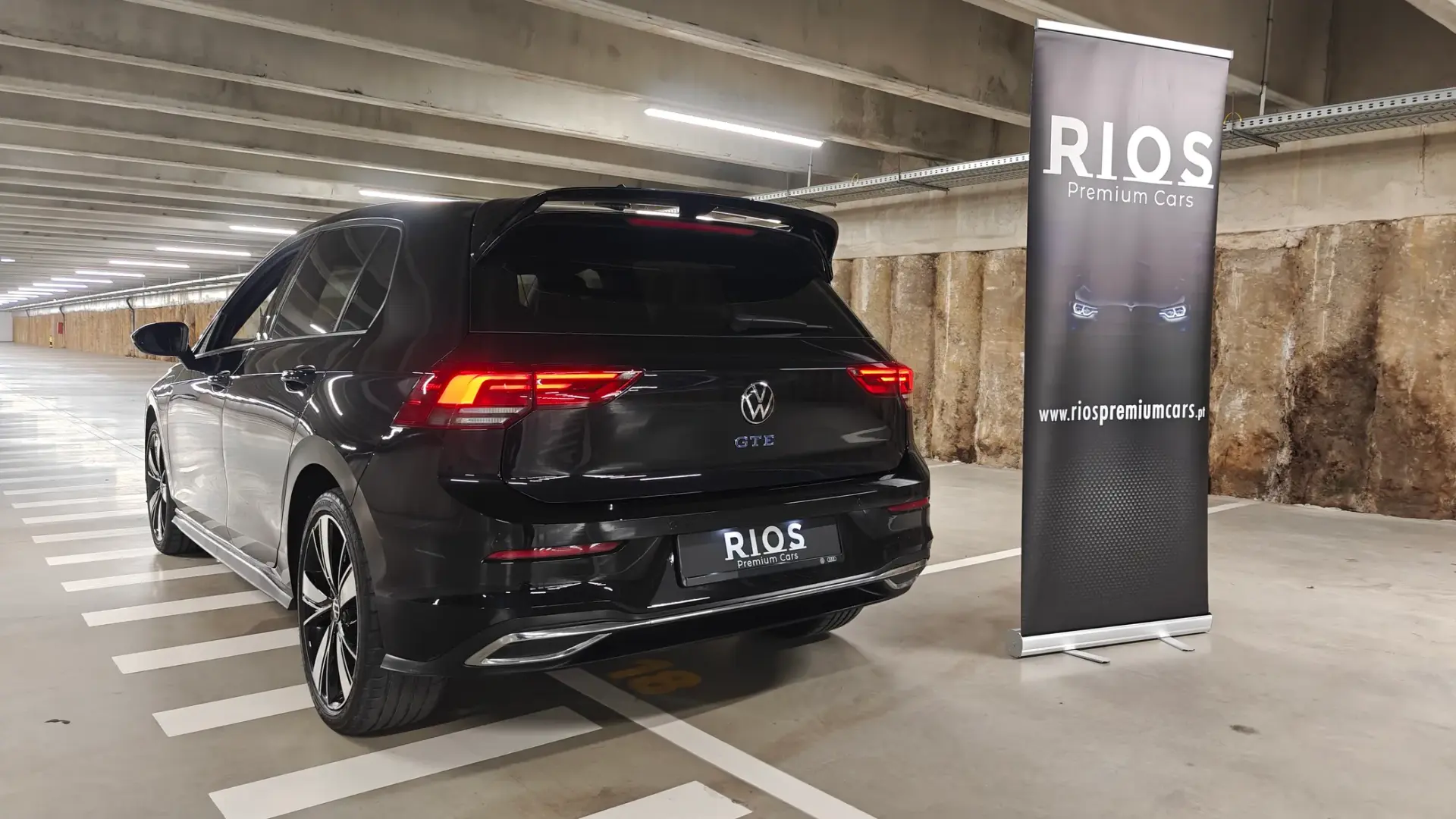 Volkswagen Golf 1.4 TSI GTE+ DSG 11