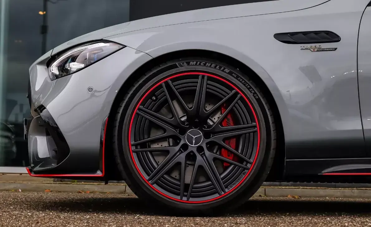 Mercedes-Benz C 63 AMG S E Performance Speedshift MCT9G F1 Edition 7