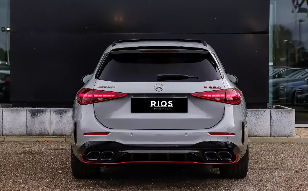 Mercedes-Benz C 63 AMG S E Performance Speedshift MCT9G F1 Edition 8