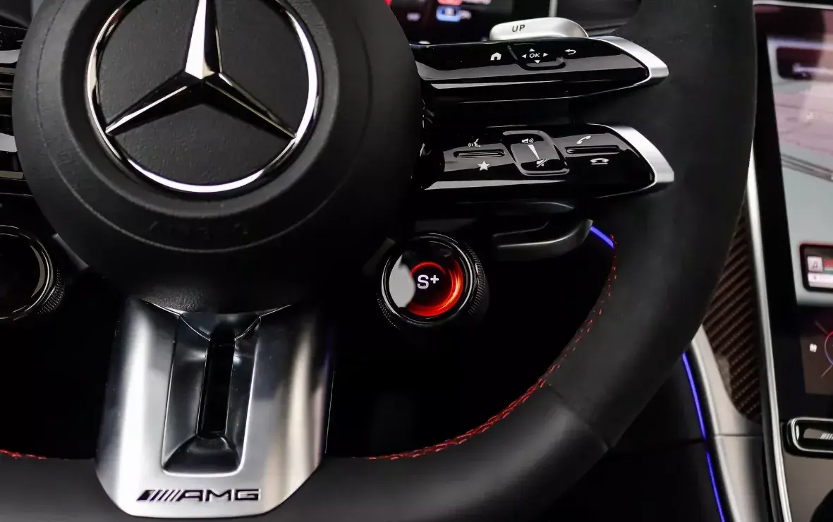 Mercedes-Benz C 63 AMG S E Performance Speedshift MCT9G F1 Edition 16