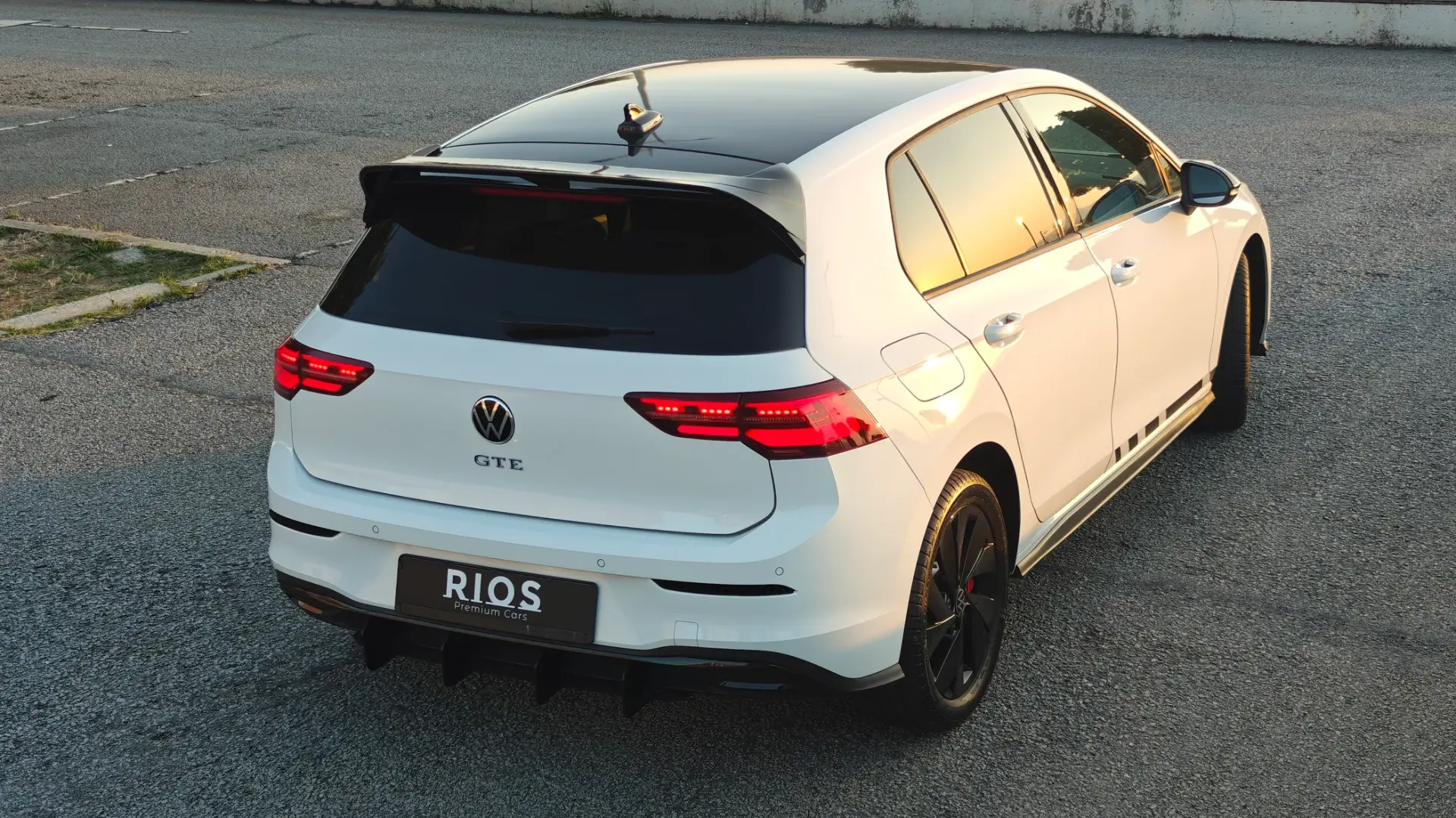 Volkswagen Golf 1.4 TSI GTE+ DSG 28