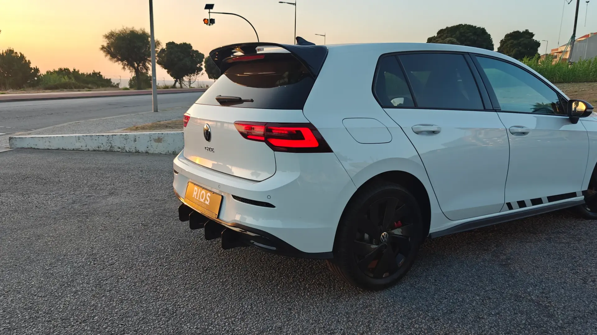 Volkswagen Golf 1.4 TSI GTE+ DSG 34