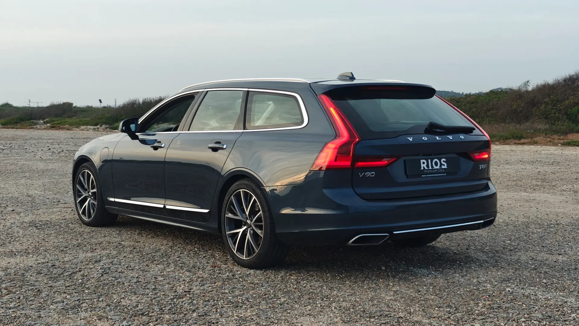 Volvo V90 2.0 T8 PHEV Inscription AWD 1