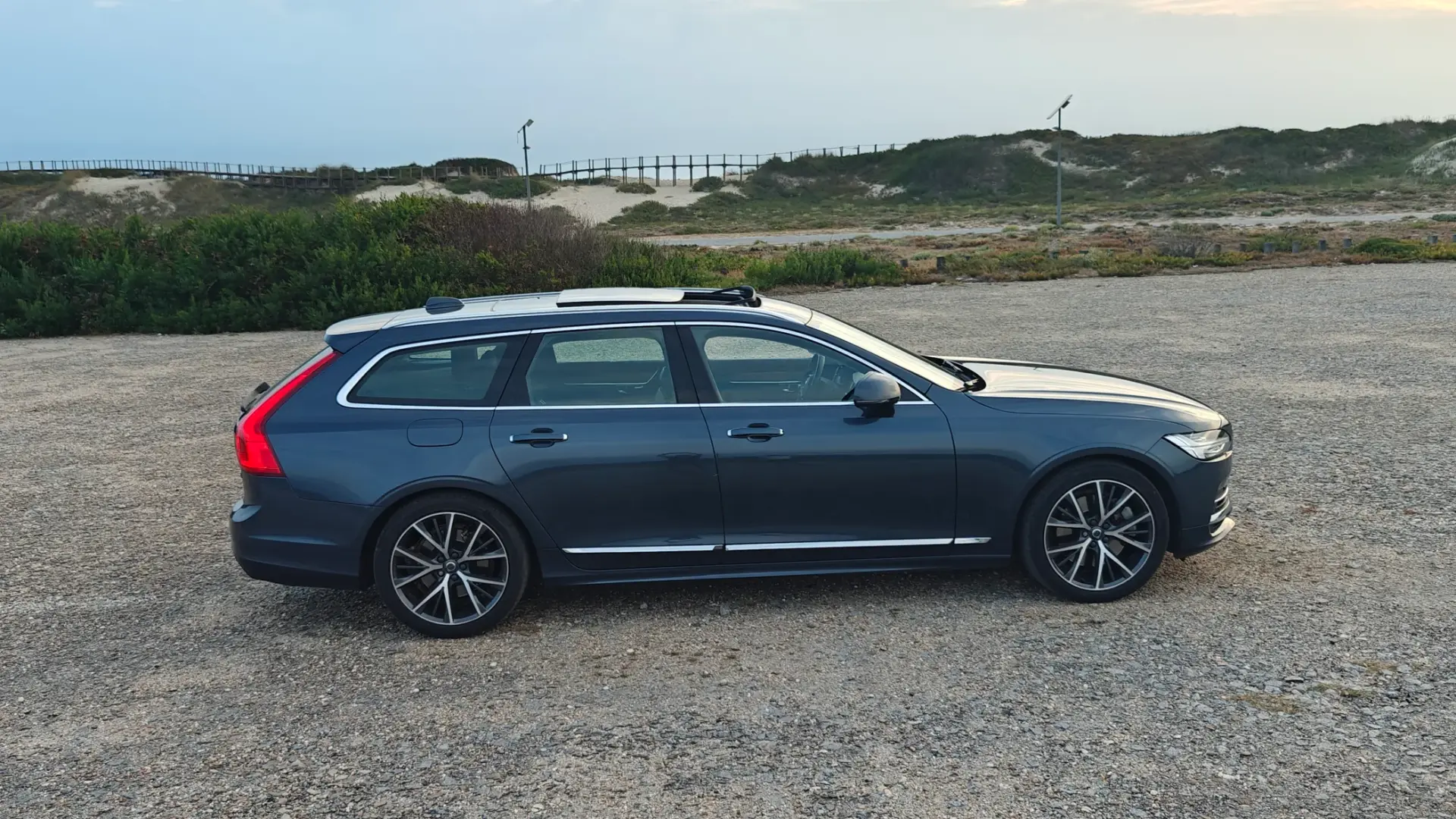 Volvo V90 2.0 T8 PHEV Inscription AWD 17