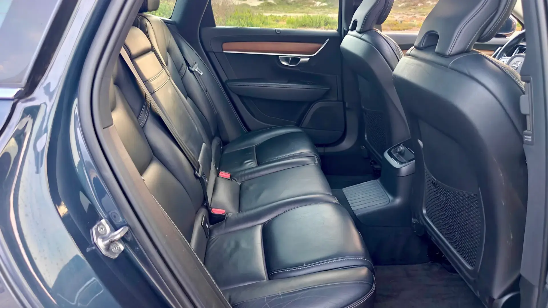 Volvo V90 2.0 T8 PHEV Inscription AWD 31