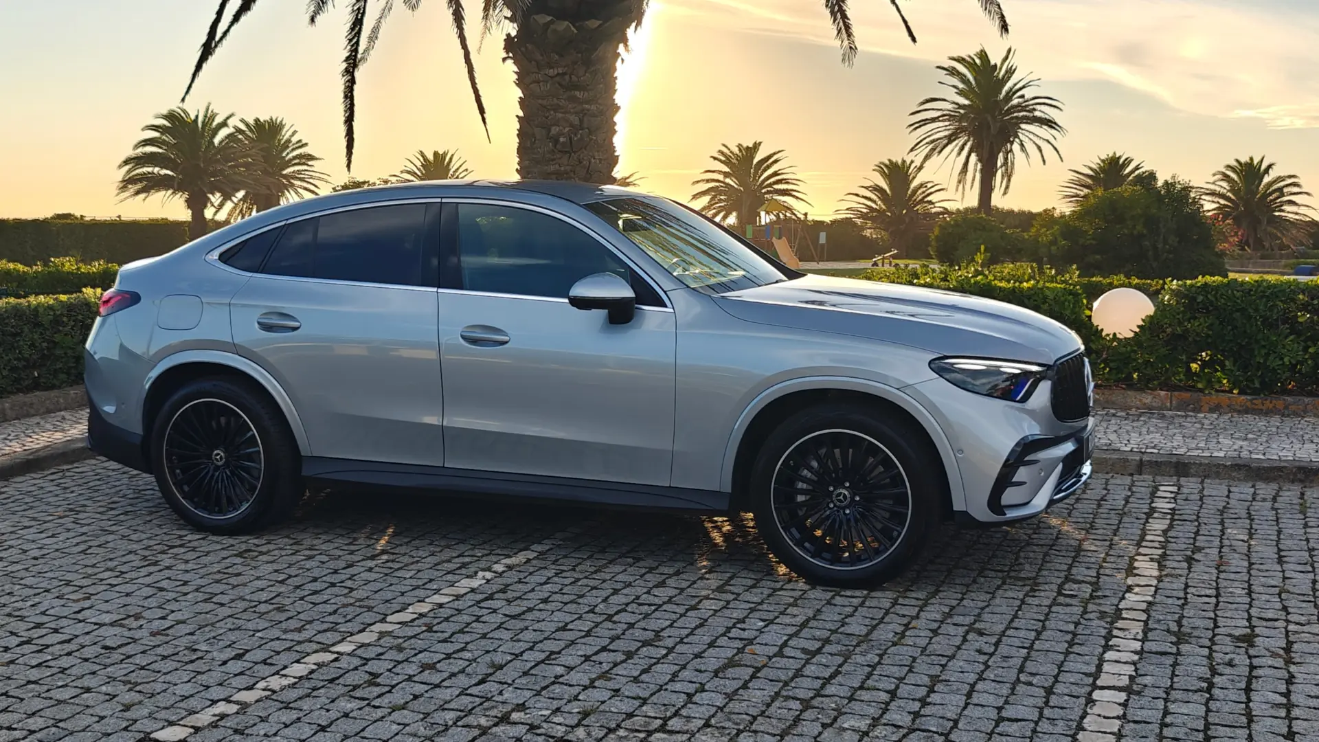 Mercedes-Benz GLC 300 de Coupe 4Matic 11
