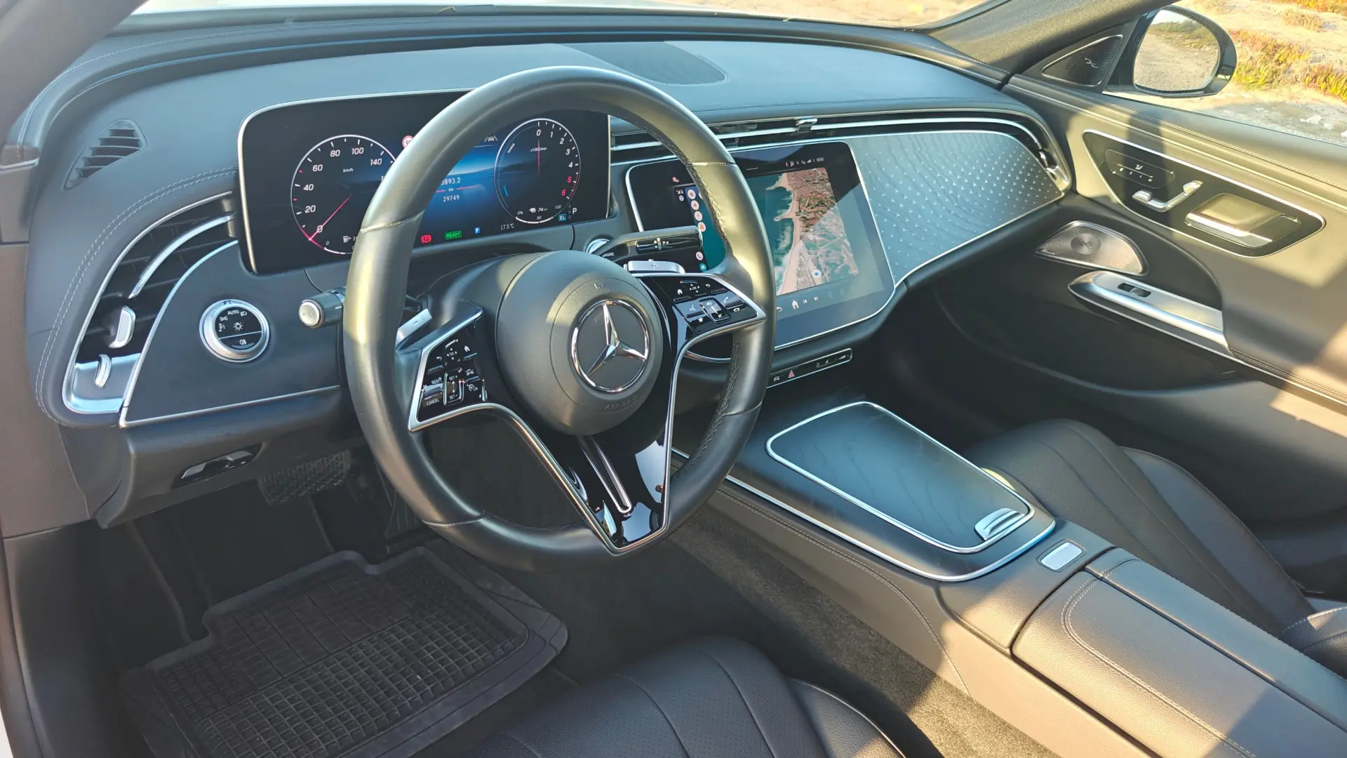Mercedes-Benz E 300 de 4Matic All-Terrain 26