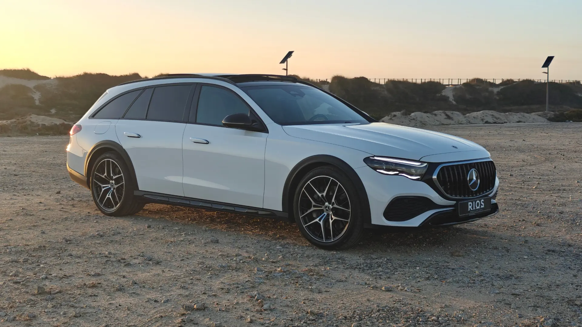 Mercedes-Benz E 300 de 4Matic All-Terrain 9