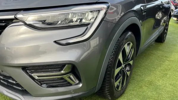 Renault Arkana Full Hybrid E-TECH 18