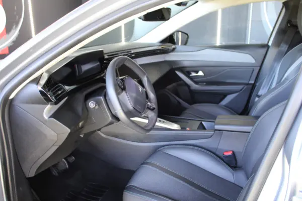 Peugeot 308 SW PureTech 130 EAT8 Active Pack 17
