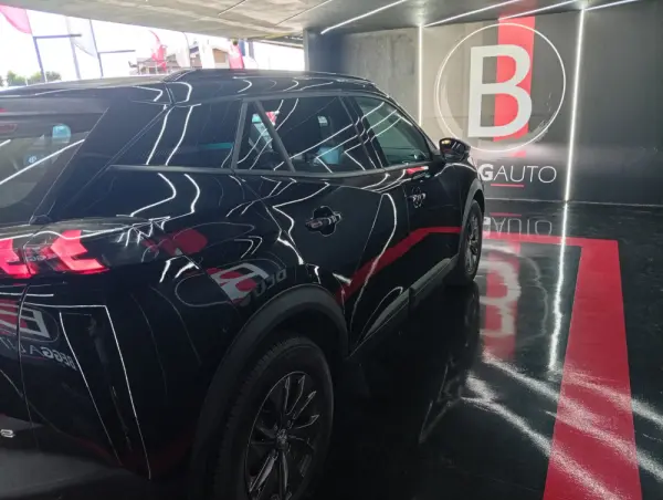 Peugeot 2008 ALLURE 6
