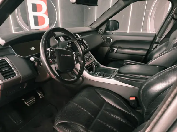 Land Rover Range Rover Sport HSE HYBRID 12