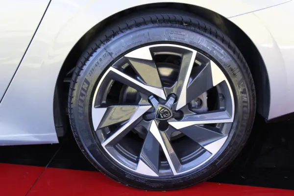 Peugeot 308 SW PureTech 130 EAT8 Active Pack 50