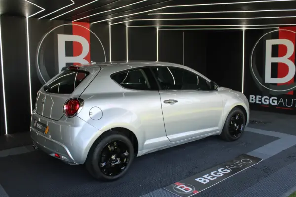 Alfa Romeo MiTo 1.3 JTDM Distinctive 11