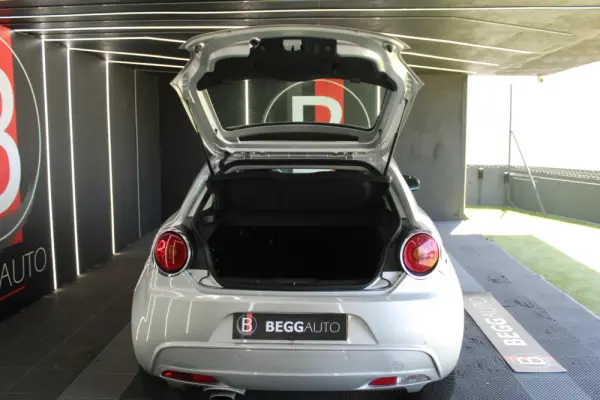 Alfa Romeo MiTo 1.3 JTDM Distinctive 12