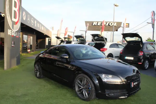 Audi TT Coupé 2.0 TDi quattro S-line 4