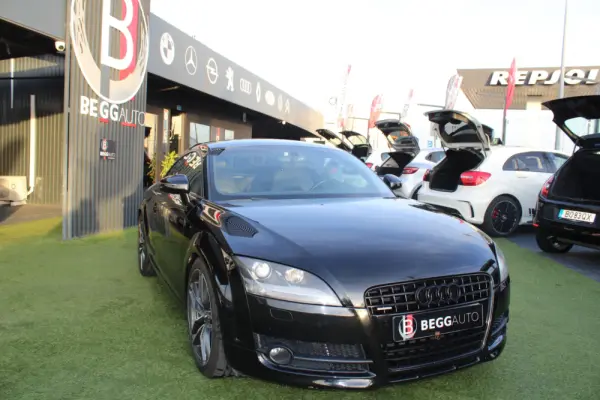 Audi TT Coupé 2.0 TDi quattro S-line 5