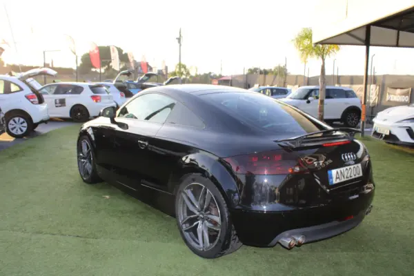 Audi TT Coupé 2.0 TDi quattro S-line 6