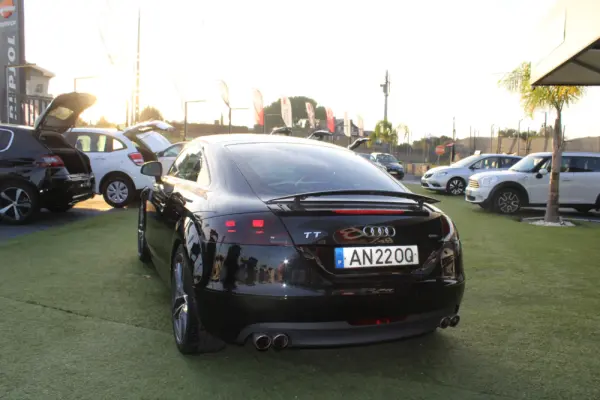 Audi TT Coupé 2.0 TDi quattro S-line 8