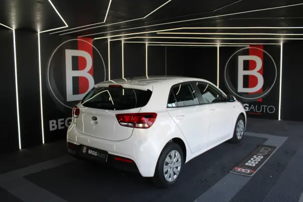 Kia Rio 1.2 CVVT Easy 6