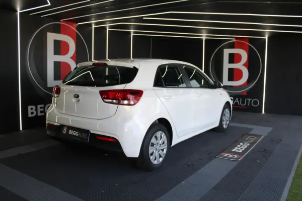 Kia Rio 1.2 CVVT Easy 7