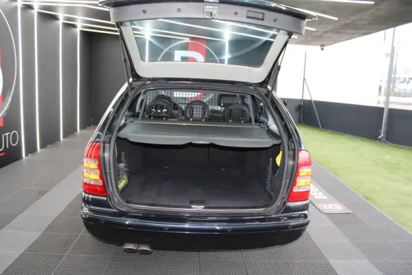 Mercedes-Benz C 30 AMG CDi 10