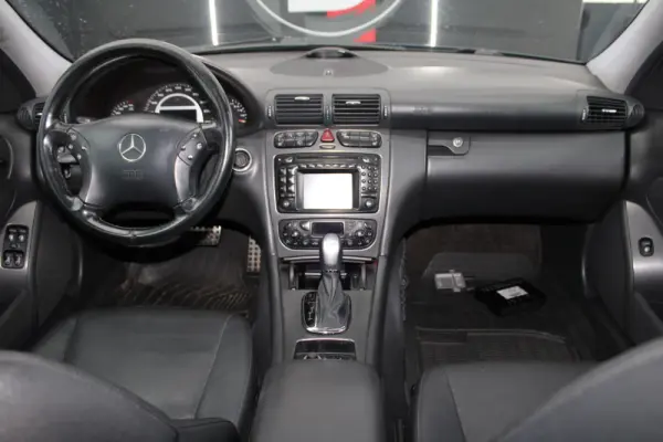 Mercedes-Benz C 30 AMG CDi 12