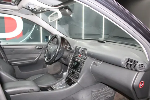 Mercedes-Benz C 30 AMG CDi 15