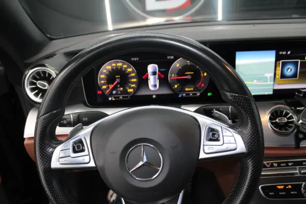 Mercedes-Benz E 220 d AMG Line 15