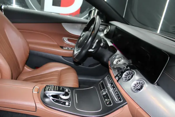 Mercedes-Benz E 220 d AMG Line 18