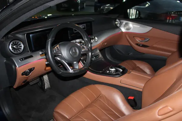 Mercedes-Benz E 220 d AMG Line 57