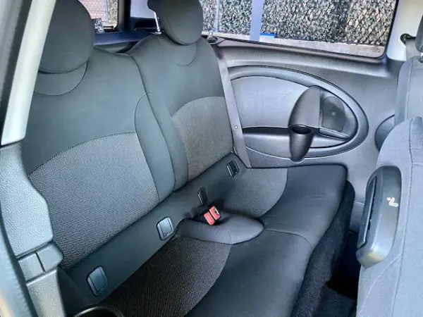 MINI Clubman Cooper D 9