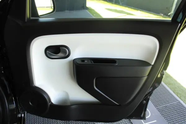 Renault Twingo 1.0 SCe Dynamique 11