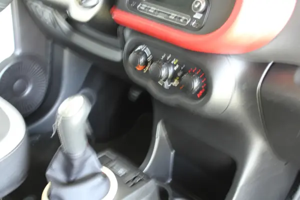 Renault Twingo 1.0 SCe Dynamique 17