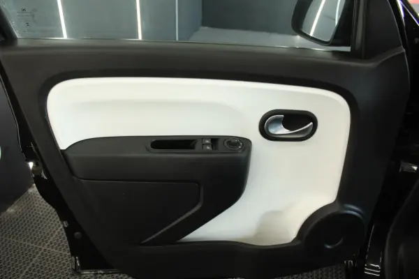 Renault Twingo 1.0 SCe Dynamique 19