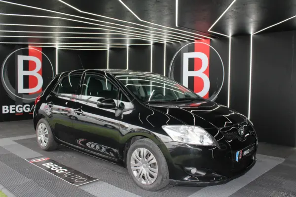 Toyota Auris 1.4 D-4D Sol 3