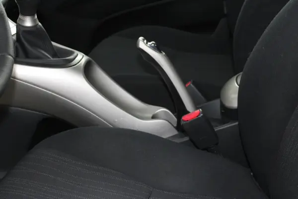 Toyota Auris 1.4 D-4D Sol 23