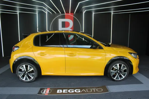 Peugeot 208 1.2 PureTech GT Pack EAT8 2