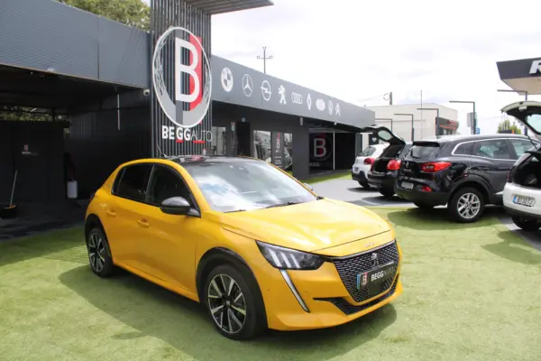 Peugeot 208 1.2 PureTech GT Pack EAT8 14