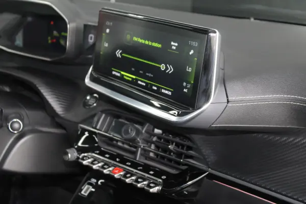 Peugeot 208 1.2 PureTech GT Pack EAT8 29