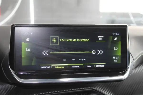 Peugeot 208 1.2 PureTech GT Pack EAT8 43