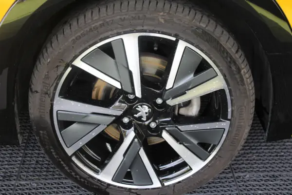 Peugeot 208 1.2 PureTech GT Pack EAT8 48